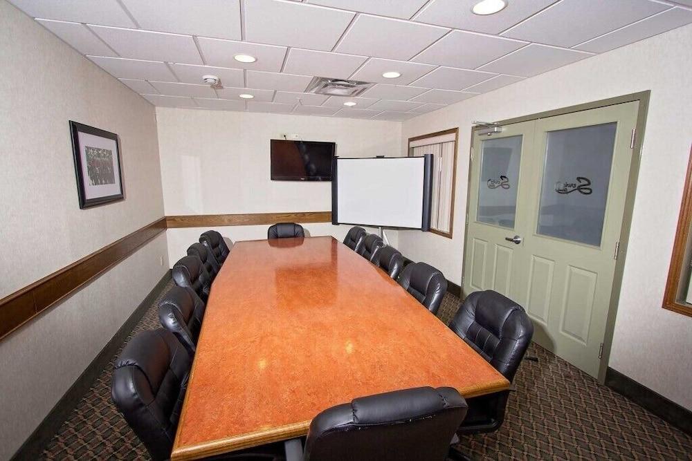 Service Plus Inns & Suites Drayton Valley Exteriör bild